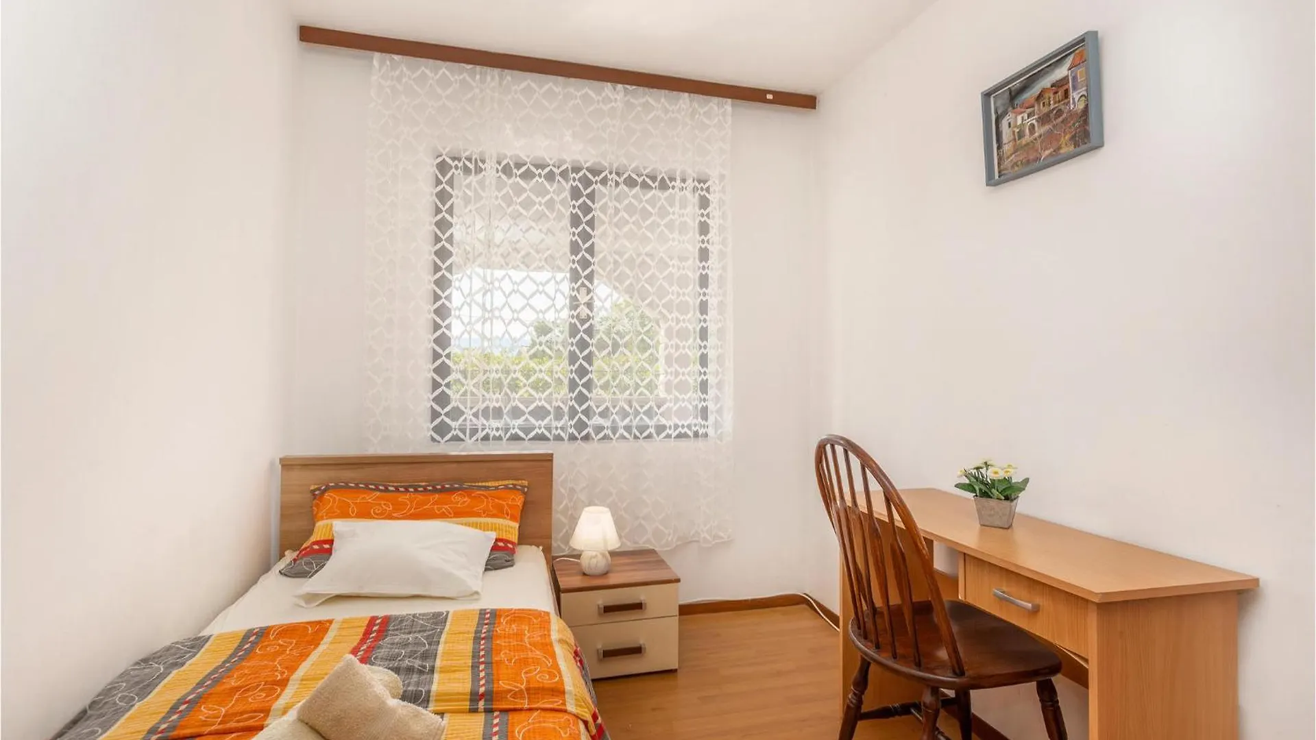 Gorgeous Apartment In Pinezici With Kitchen