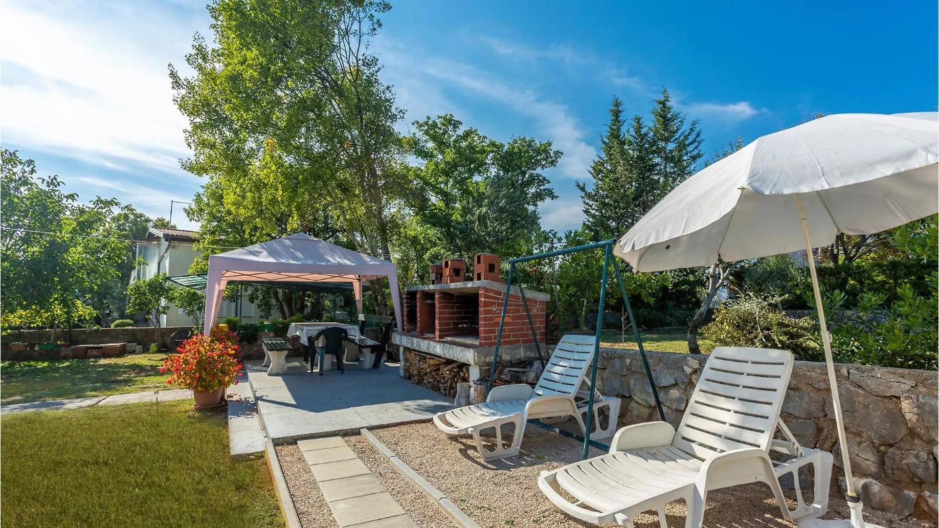 Gorgeous Apartment In Pinezici With Kitchen Pinezici (Krk)