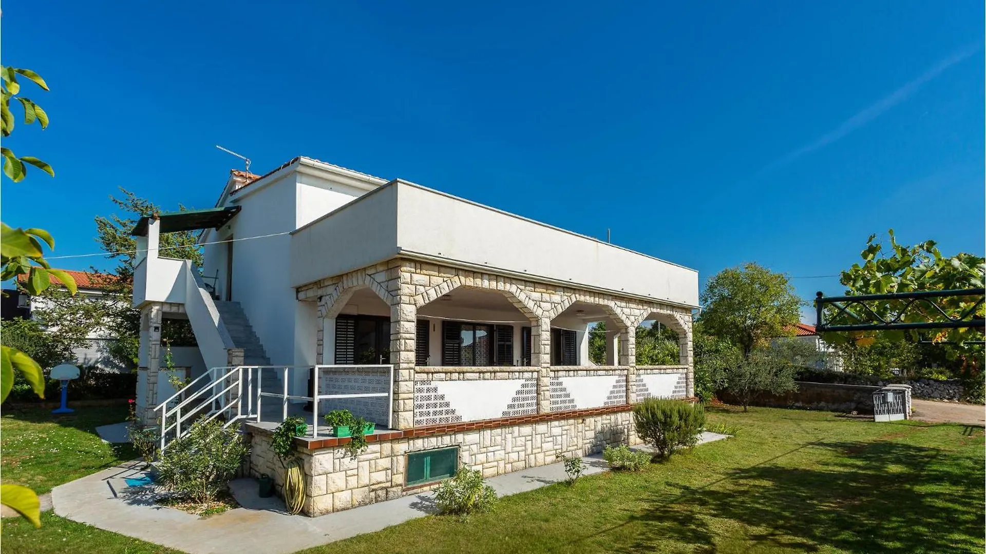 Gorgeous Apartment In Pinezici With Kitchen 0*, Pinezici (Krk)